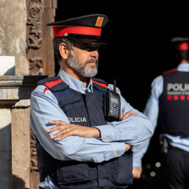 Imagen recurso de dos agentes de los Mossos d'Esquadra. - Europa Press