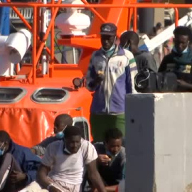 Rescatan en Tenerife una patera con 58 migrantes