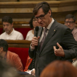 El president del Govern, Salvador Illa, al ple del Parlament