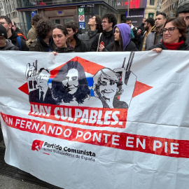 Manifestación de los vecinos afectados por las obras de la línea 7b de metro en la Puerta del Sol de Madrid.