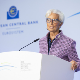 La presidenta del BCE, Christine Lagarde, en la rueda de prensa posterior a la reunión del Consejo de Gobierno de la entidad, celebrado en el Castillo de Brdo de Predoslje (Eslovenia). E.P./Bor Slana / STA / dpa