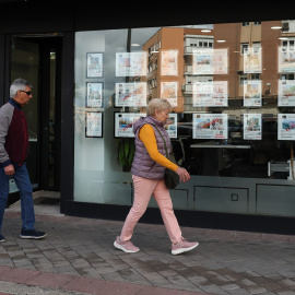 Una inmobiliaria, a 17 de octubre de 2024, en Madrid (España).