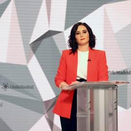 La candidata del Partido Popular a la presidencia de la Comunidad de Madrid, Isabel Díaz Ayuso, durante el debate electoral que los seis líderes de los principales partidos políticos madrileños celebran en los estudios de Telemadrid. EFE/Juanjo Martí