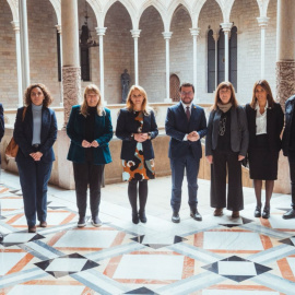 07/12/2022 - Representants d'Actua Cultura al Palau de la Generalitat per reunir-se amb el president Aragonès i les conselleres Garriga (Cultura) i Mas (Economia).