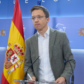 El portavoz de Sumar Iñigo Errejón durante una rueda de prensa posterior a la reunión de la Junta de Portavoces, en el Congreso de los Diputados, a 22 de octubre de 2024.