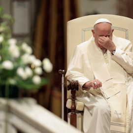 El Papa Francisco en la basílica de San Juan de Letrán, durante una una asamblea con la diócesis de Roma, de que él es obispo. REUTERS/Remo Casilli