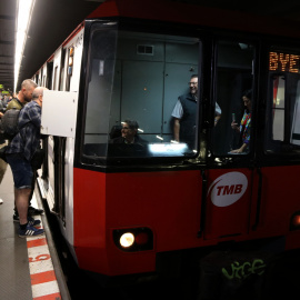 L'últim tren de la sèrie 4000 a la L1 de la xarxa de metro de Barcelona.