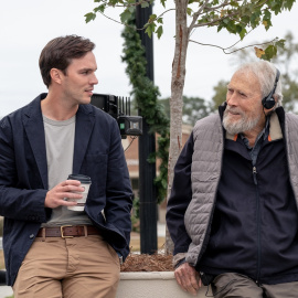 El actor Nicholas Hoult y el cineasta, durante el rodaje de la película.