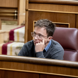 El exdiputado de Sumar Iñigo Errejón durante una sesión plenaria en el Congreso