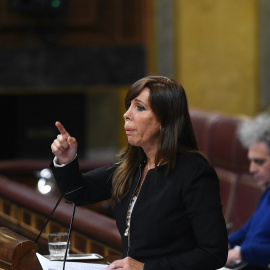 La diputada del PP Alícia Sánchez-Camacho, durante su intervención el pleno del Congreso. EFE/FERNANDO VILLAR