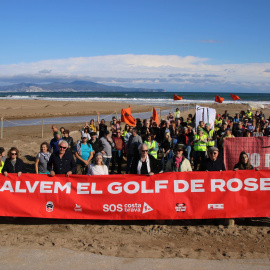 Protesta a la Costa Brava contra el projecte del macro parc eòlic a Roses.