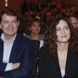 Los presidentes de  Castilla y León, Alfonso Fernández Mañueco, y Madrid, Isabel Díaz Ayuso,  en una imagen de archivo.