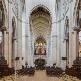 Interior de la Catedral de la Almudena de Madrid. / Wikipedia