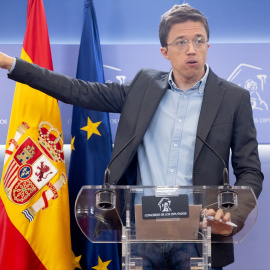 Íñigo Errejón, tras una rueda de prensa posterior a la Junta de Portavoces, en el Congreso de los Diputados, a 21 de mayo de 2024, en Madrid.