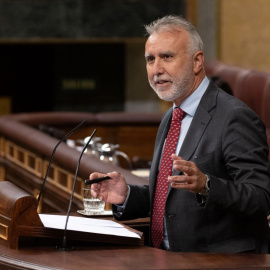 El ministro de Política Territorial, Ángel Víctor Torres, interviene en el Congreso de los Diputados, a 20 de diciembre de 2023, en Madrid.