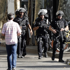 Las imágenes del atentado en Barcelona. / EFE