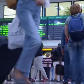 Enfado de los usuarios de Renfe por la huelga de maquinistas