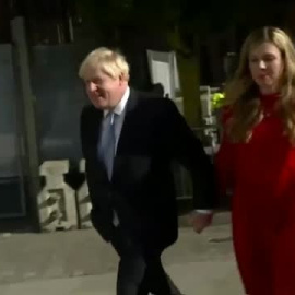 Boris Johnson sigue negando que el Brexit vaya a tener consecuencias para su país