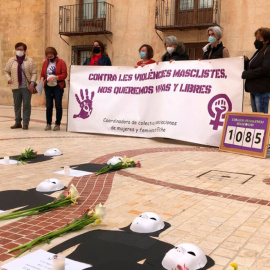 Concentración en Elche contra la violencia machista.