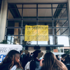 Estudiantes ocupan el rectorado de la Universitat Autònoma de Barcelona (UAB), en el municipio de Cerdanyola del Vallès.