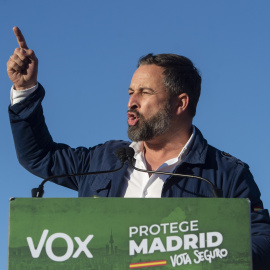 El presidente del partido, Santiago Abascal, durante un mitin del partido a 29 de abril de 2021, en Villanueva del Pardillo, Madrid (España).