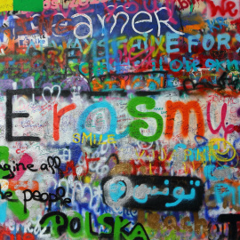 Los estudiantes Erasmus han dejado su huella también en "El Muro de John Lennon", en Praga.