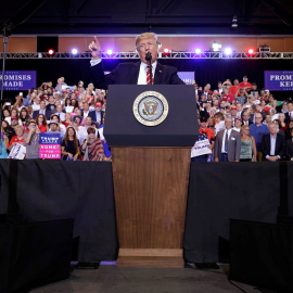 El presidente de Estados Unidos, Donald Trump, hablando el pasado martes, 22 de agosto, en el mitin en Phoenix, Arizona. REUTERS/Joshua Roberts