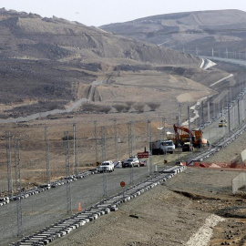 Construcción de uno de los tramos del AVE entre La Meca y Medina. EFE