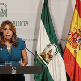 La presidenta de la Junta de Andalucía, Susana Díaz, durante la rueda de prensa tras presidir la primera reunión del Consejo de Gobierno después de las vacaciones de verano. EFE/José Manuel Vidal