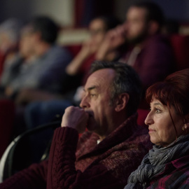 Espectadores en una sala de cine, en una imagen de archivo. EP