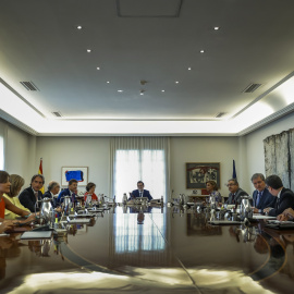 Vista general de la reunión extraordinaria del Consejo de Ministros celebrada el pasado jueves 7 de septiembre en el Palacio de la Moncloa. EFE/ Emilio Naranjo