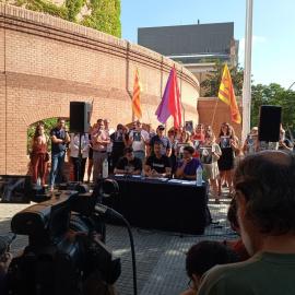 Rueda de prensa del movimiento independendista en Girona para denunciar la infiltración de una agente de la Policía Nacional. CUP