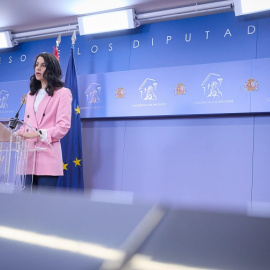 La líder de Ciudadanos, Inés Arrimadas, interviene durante una rueda de prensa, en el Congreso de los Diputados, a 9 de diciembre de 2022, en Madrid.- Jesús Hellín / Europa Press