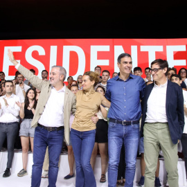 16/07/2023 - Pedro Sánchez amb Meritxell Batet, Jaume Collboni i Salvador Illa en l'acte central del PSC per a les eleccions del 23-J, celebrat el 16 de juliol a Barcelona.