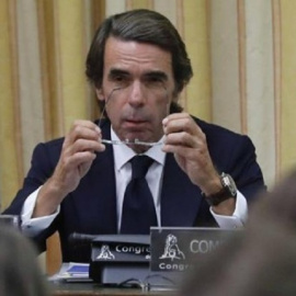 El expresidente del Gobierno José María Aznar, durante la comisión de investigación en el Congreso sobre la financiación ilegal del Partido Popular.- Juan Carlos Hidalgo / EFE