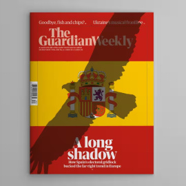 Portada de la edición semanal de 'The Guardian' donde analiza el freno a la ultraderecha y la sombra del franquismo en España.