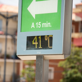 Un termómetro situado en el cruce de la Calle Hellín con la Avenida de España marca 41º C, a 11 de julio de 202, en Albacete.- Víctor Fernández / Europa Press11 JULIO 2023;CALOR;TEMPERATURAS: ALERTA ROJA;OLA DE CALOR;SOL;
Víctor Fernández / Europ