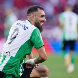 El delantero Borja Iglesias durante un partido con el Betis, a 21 de mayo de 2023.