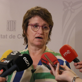 Anna Simó, consellera d'Educació, en una atenció a la premsa aquest mes