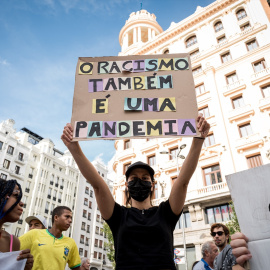 04/06/2023 - Varias personas se concentran para contra el racismo en la Plaza del Callao, a 4 de junio de 2023, en Madrid.