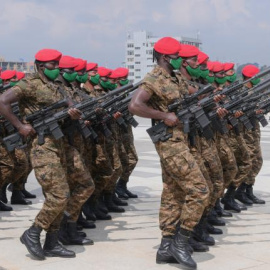 Soldats etíops participen en una desfilada militar a Addis Abeba, en una imatge d'arxiu