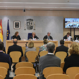 Vista del juicio en la Audiencia Nacional contra la antigua cúpula de Abengoa por el cobro de indemnizaciones millonarias. EFE/ Fernando Villar