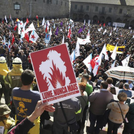 Miles de personas han marchado por las calles de Santiago de Compostela. - EFE