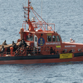 Barco de rescate de Salvamento Marítimo en Lanzarote.