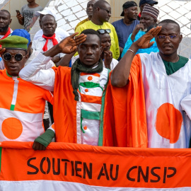 Una demostración pro junta golpista en Niamey tras la amenaza de intervención militar para restituir la democracia en Níger