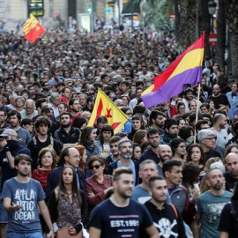 Manifestació contra les agressions de l'ultradreta a València / EFE Manuel Bruque