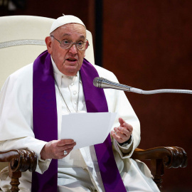 El papa Francisco preside un acto en la parroquia romana de San Pío V, en Roma (Italia), el 8 de marzo de 2024.