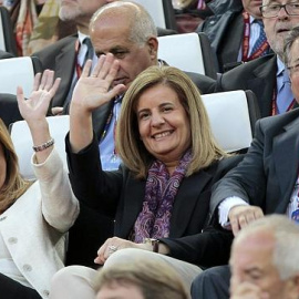 La presidenta de la Junta, Susana Díaz, con los ministros Fátima Báñez y Zoido, en la final de la Europa League. EFE/Archivo