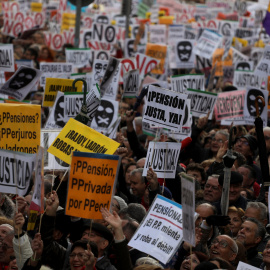 Manifestación de jubilados reclamando pensiones más justas, en Madrid. REUTERS/Sergio Perez