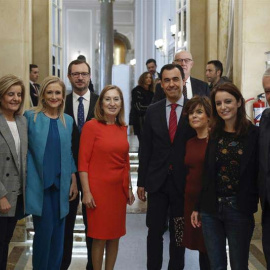 Muchos y conocidos dirigentes del PP arroparon a Martínez-Maillo en su conferencia en Madrid. | EMILIO NARANJO (EFE)